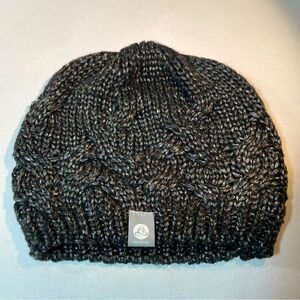 Apana black metallic modern cable knit hat
